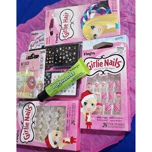 ​🎁 Girls' Holiday Beauty& Accessory Lot (Girlie Nails, POPs! Gloss,Invisibobbl)